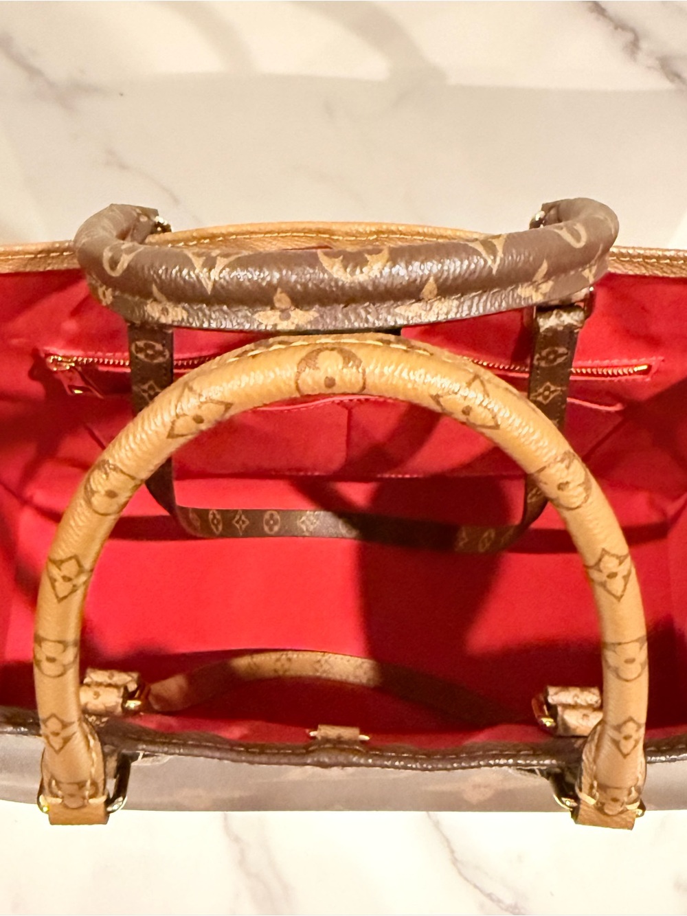 Louis Vuitton On The Go Reverse GM - Picture 8 of 16